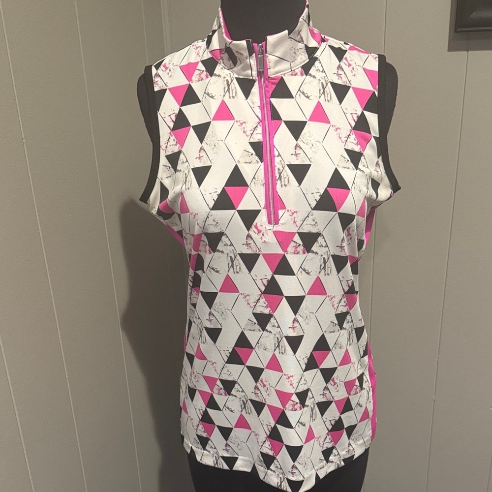 TAIL white black fuschia geometric print sleeveless 1/4 zip mock golf top. Small